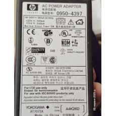  Блок живлення input: 100-240V, 50-60Hz, 500mA// output: 32V, 600mA//16V, 530mA 3-pin штекер, непізнаний, fig. 1 
