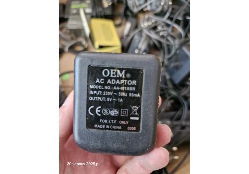  Блок живлення input: 230V, 50-60Hz, 95mA// output: 9V, 1A шт 5,1*1,2мм, fig. 1 